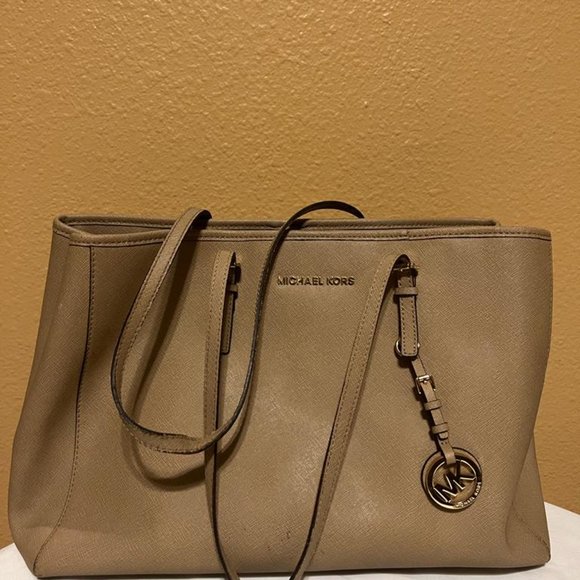 Michael Kors tan leather tote bag - Picture 2 of 5